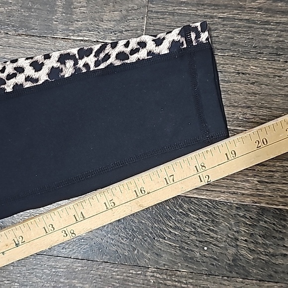 💥ZYIA black leopard tights leggings Sz 2 pockets - Picture 4 of 4